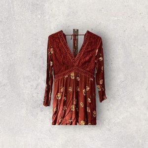 Red Floral/Lace Altar’d State Dress